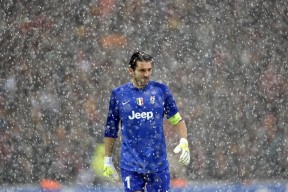 九游体育官网入口-激烈对决：韩国劲旅PK上海上港