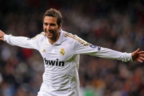 九游体验-沈默城市新冠市将对阵后阳州，胜负之间鲜明对比！