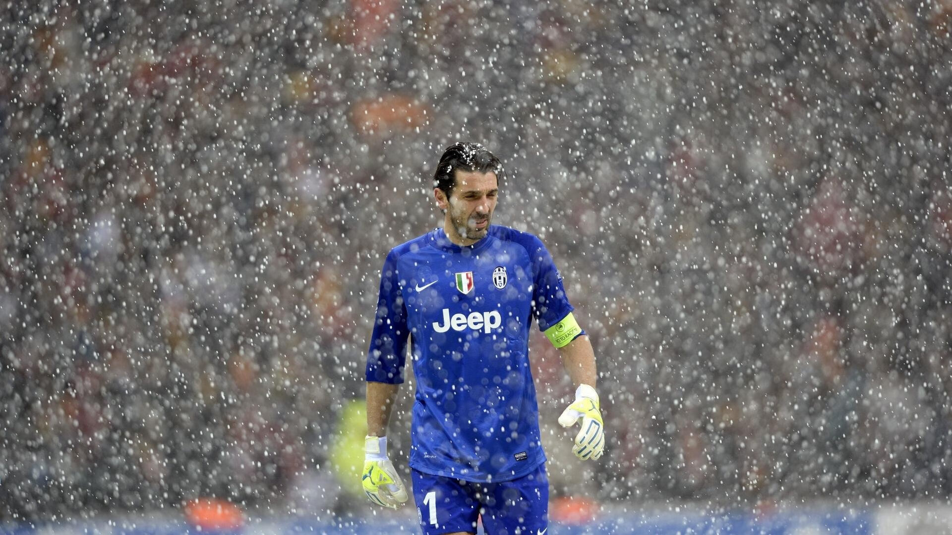 激烈对决：韩国劲旅PK上海上港